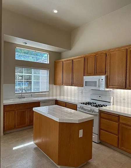 4163 Heartland Way — Photo 4