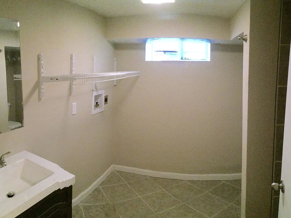 2nd image of 16 Barrett St