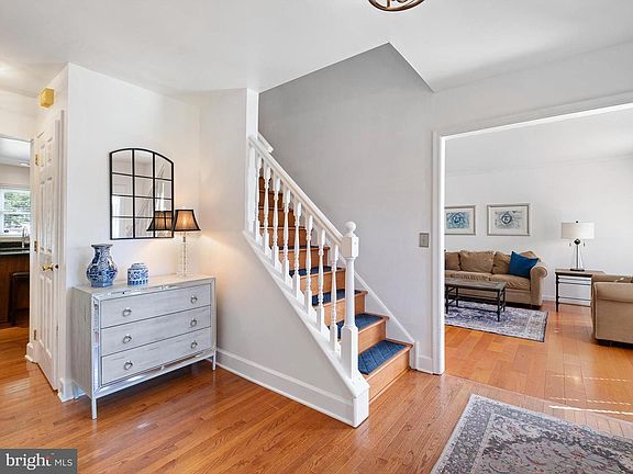 3rd image of 15 Eaton Pl