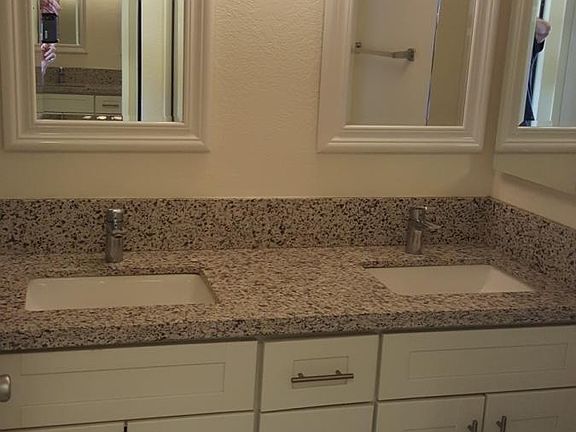 4th image of 1110 E Wilson Ave APT 105
