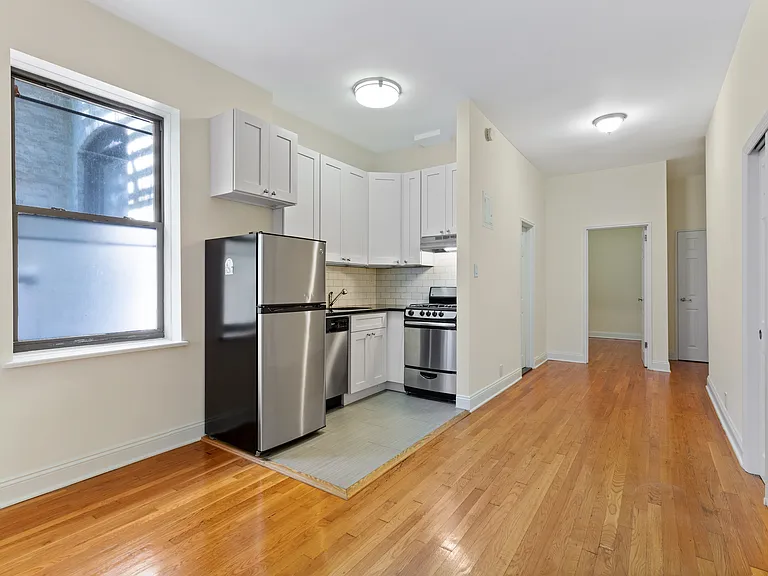 534 E 88th St #3B — Photo 3