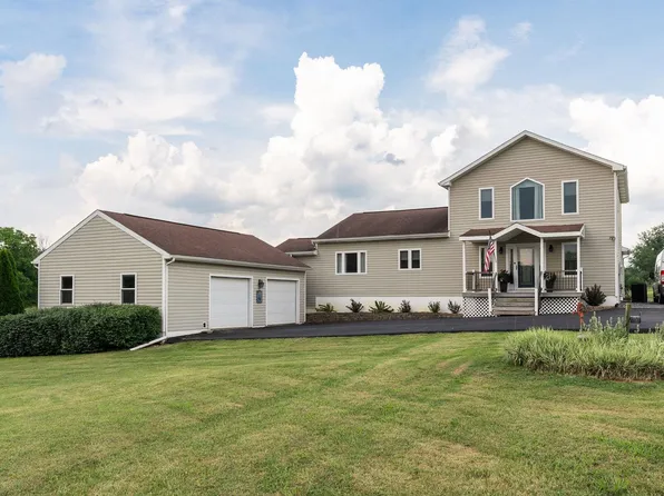 1373 Rockfish Rd, Waynesboro, VA 22980