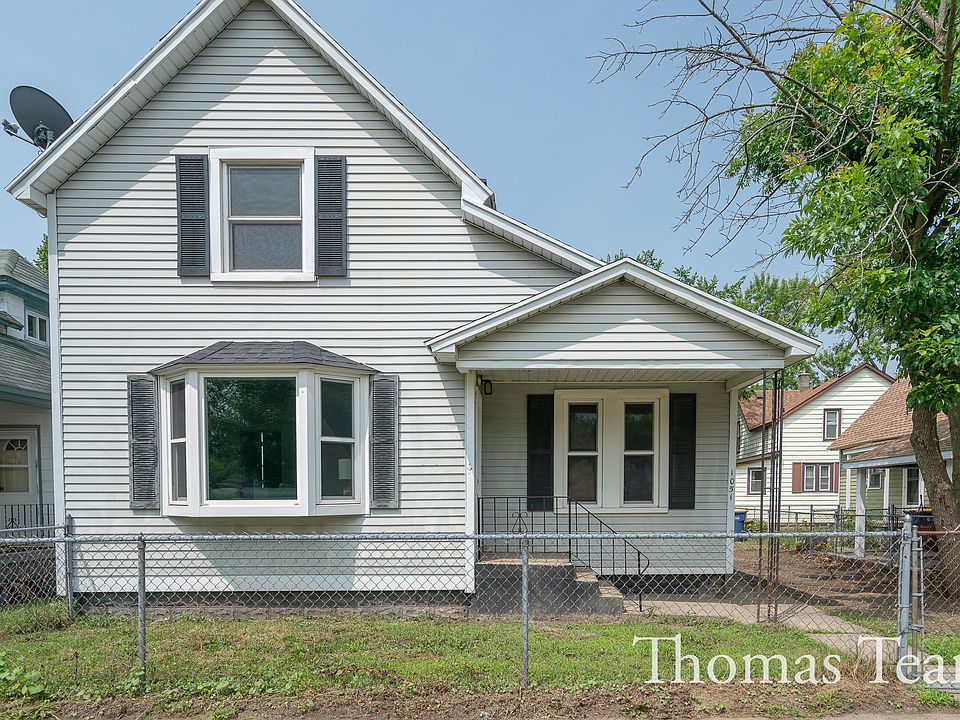 1st image of 1051 Jennette Ave NW