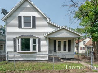 1051 Jennette Ave NW, Grand Rapids, MI 49504