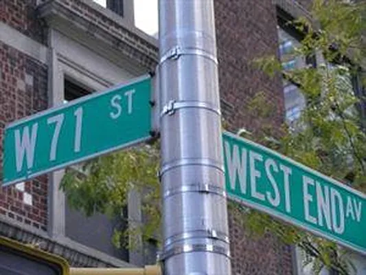 Rented by Douglas Elliman | media 18