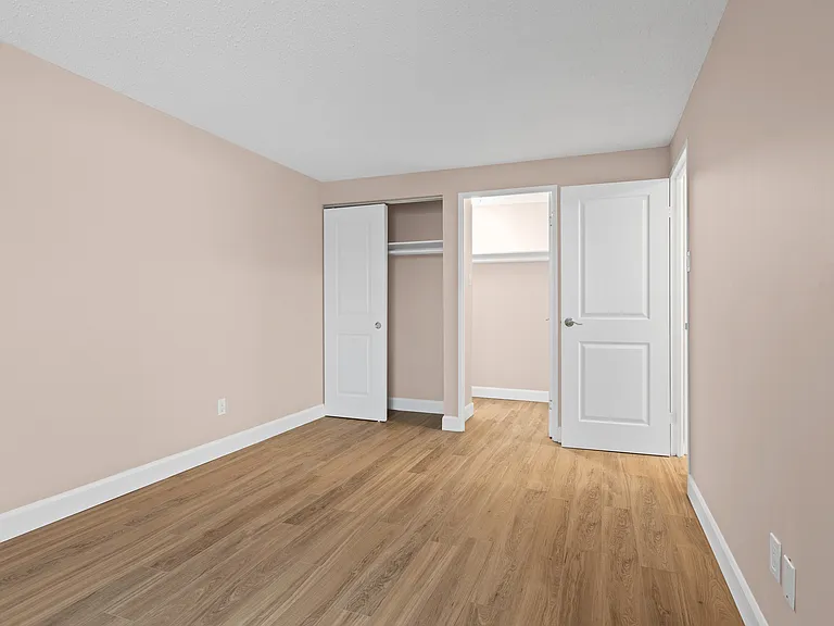 1330 Richmond Rd — Photo 24