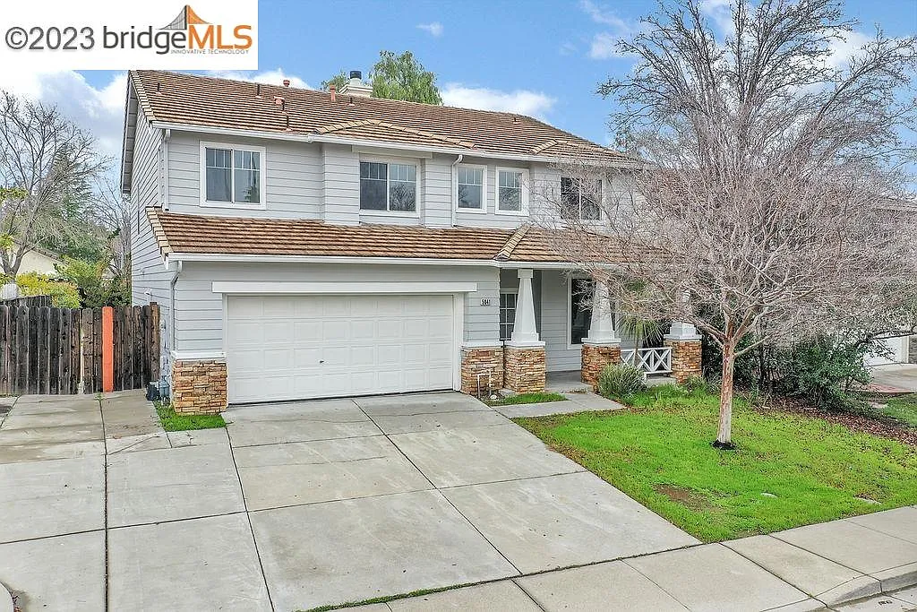 5041 Ranch Hollow Way photo 1