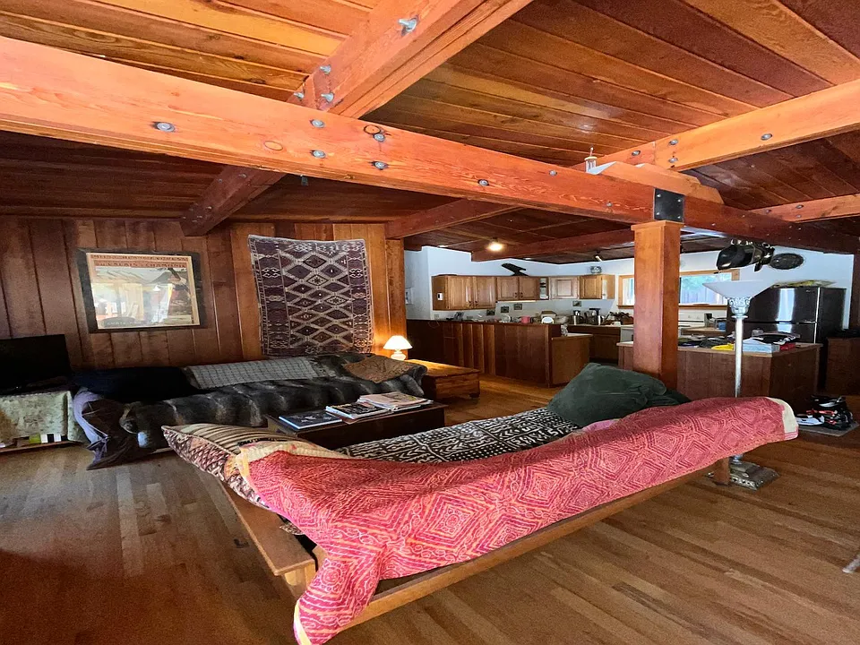 407 Bald Mountain Rd