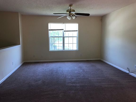 4th image of 7745 Melanie Dr