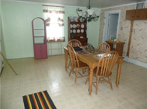 This expansive kitchen is great for family gatherings