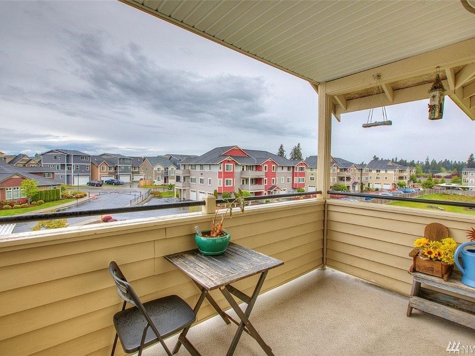 1st image of 13405 97th Ave E Unit 301