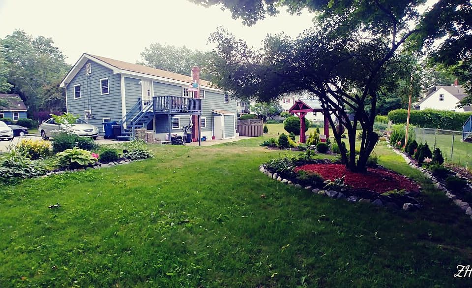 2nd image of 154 Sherwood St