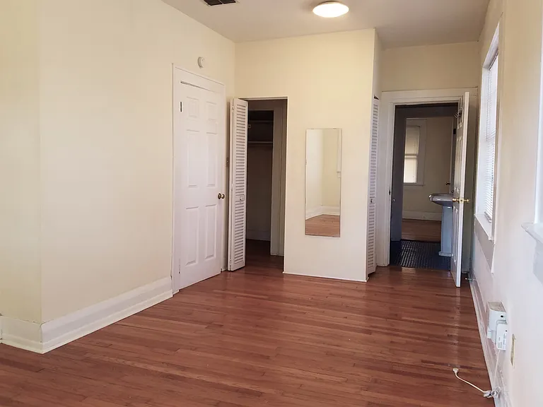 506 W Paris St — Photo 12