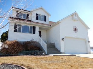 5424 S 3925 W, Roy, UT 84067
