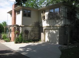203 2nd St SE, Independence, IA 50644