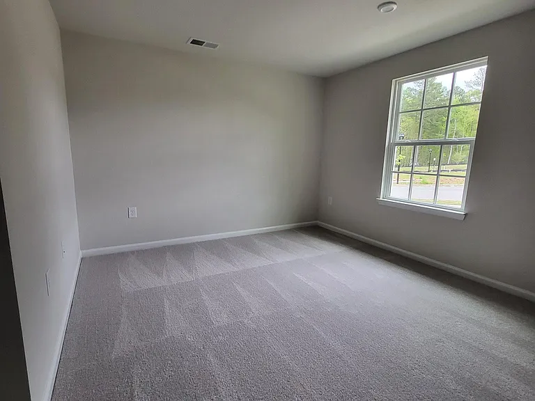 1105 Kentlands Dr — Photo 4