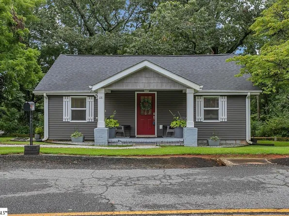 118 Tolar Rd, Travelers Rest, SC 29690