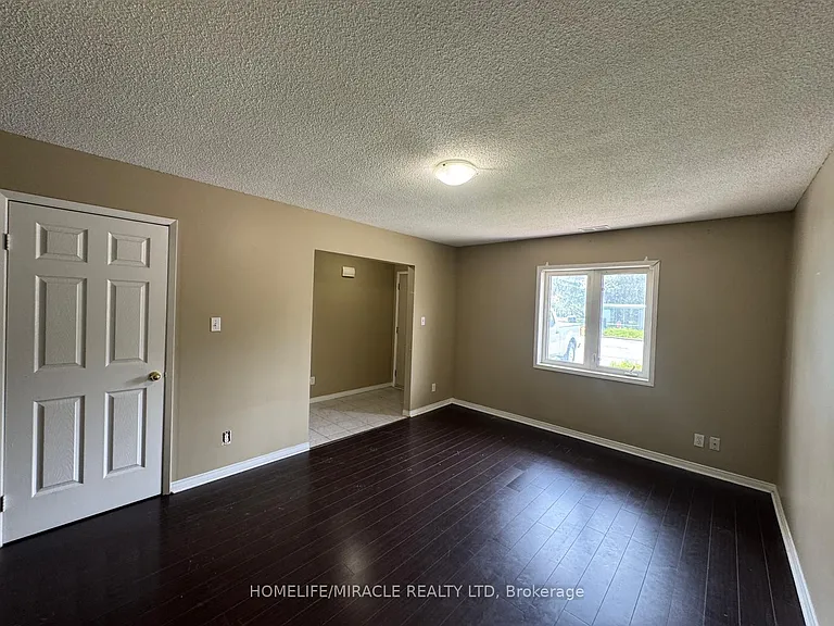 565 Kennedy Rd #7 — Photo 8