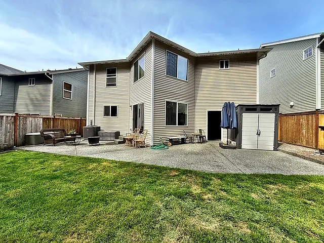 21302 Brevik Pl NW — Photo 39