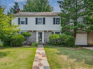353 Hussey Rd, Mount Vernon, NY 10552