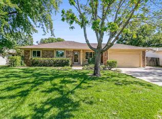 9725 W Harvest Ln, Wichita, KS 67212