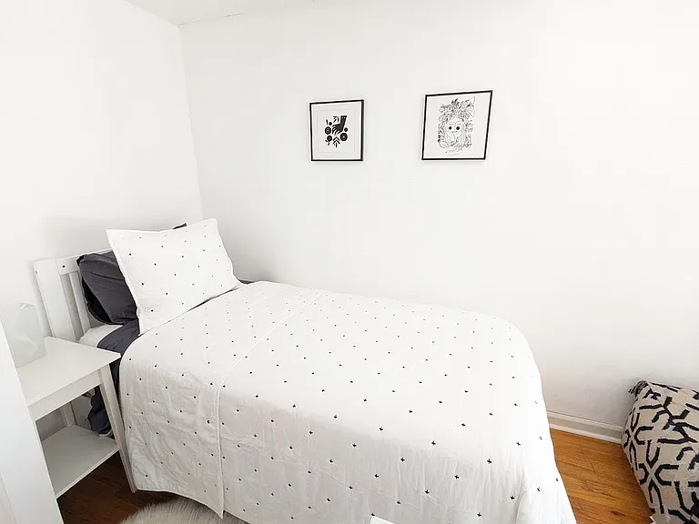 205 Hampshire Ave — Photo 9