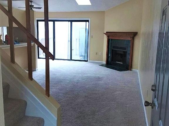 3rd image of 3359 Forest Ct