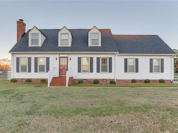 105 Queen Annes Ct, Suffolk, VA 23434