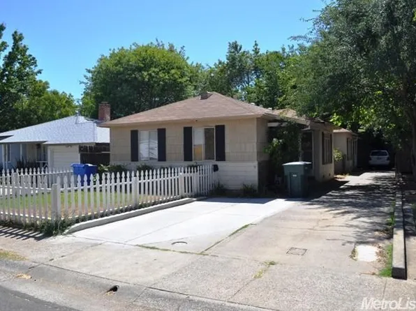 3126 62nd St, Sacramento, CA 95820