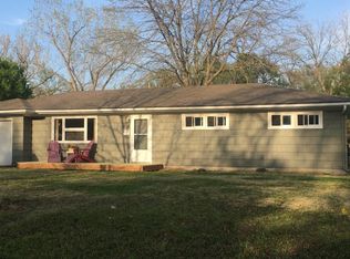 2026 Hillview Rd, Lawrence, KS 66046