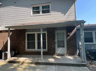 19541 116th Ave APT B, Mokena, IL 60448