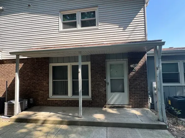 19541 116th Ave APT B, Mokena, IL 60448