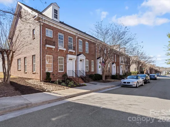 125 Quarter Ln, Mooresville, NC 28117