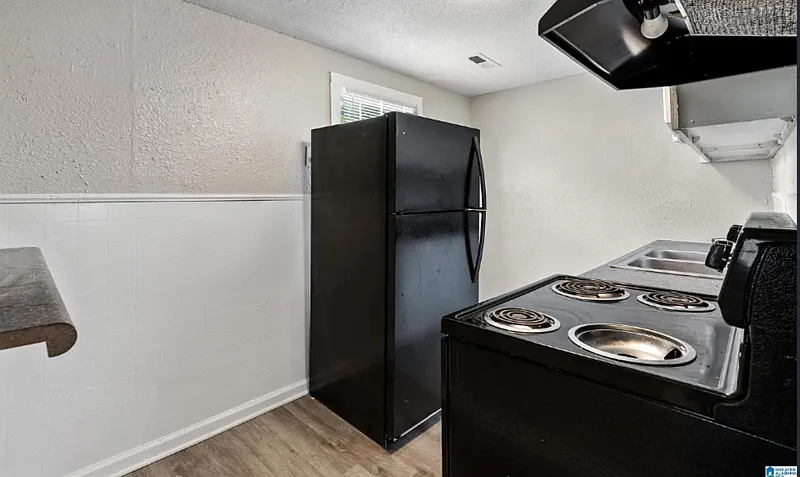 2 bed, 1.0 bath, 625 sqft, $699 — Photo 3