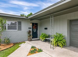 2050 60th Way N, Saint Petersburg, FL 33710