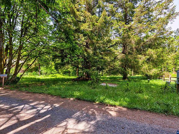 3rd image of NW Wild Rose Dr Lot 2