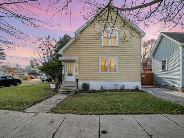 710 18th St, Bay City, MI 48708