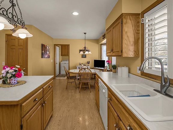 5th image of 420 5th Street Ct