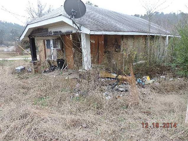 2nd image of 2106 S Elm St