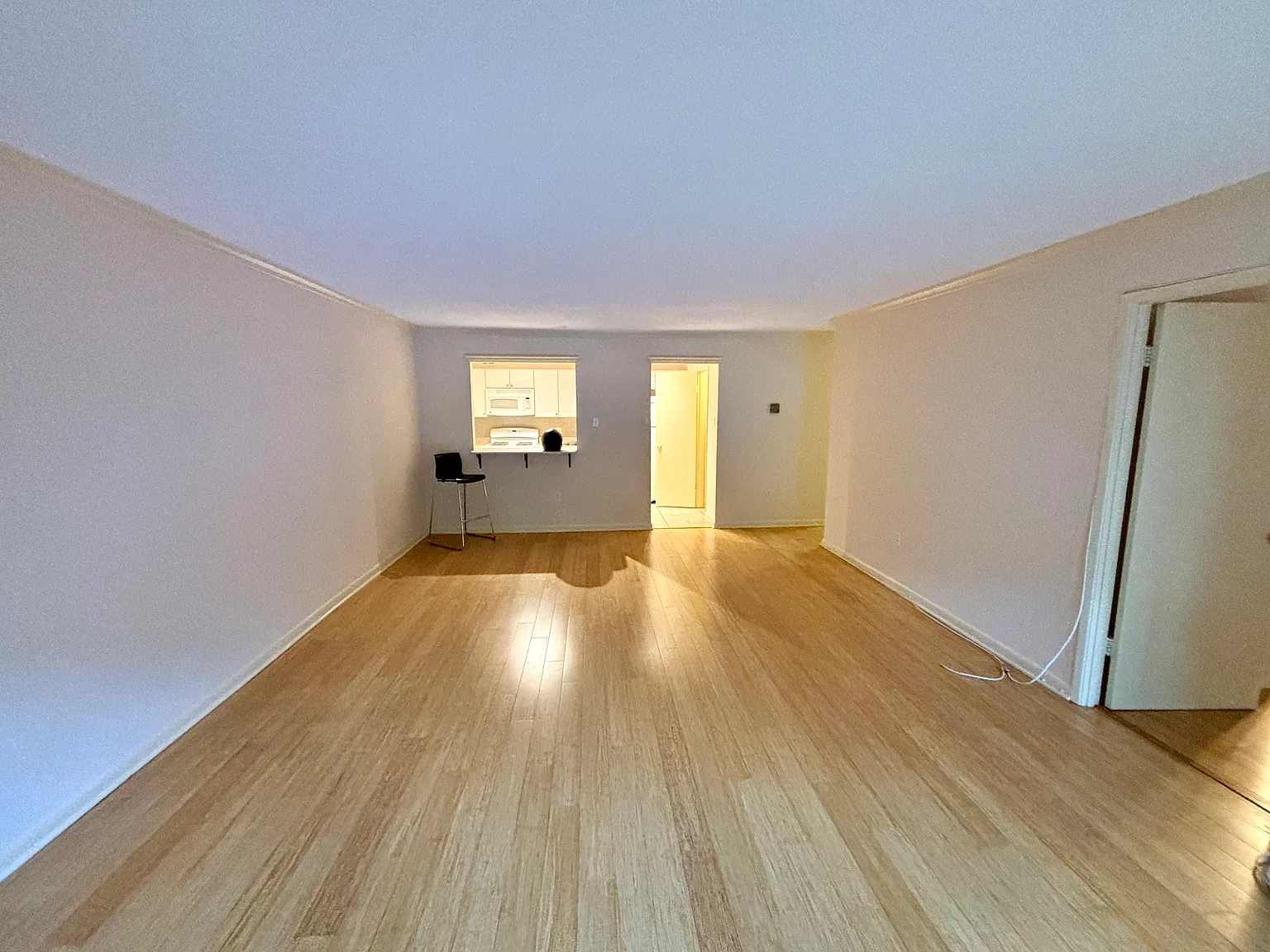 1 bed, 800 sqft, $2,650 — Photo 2