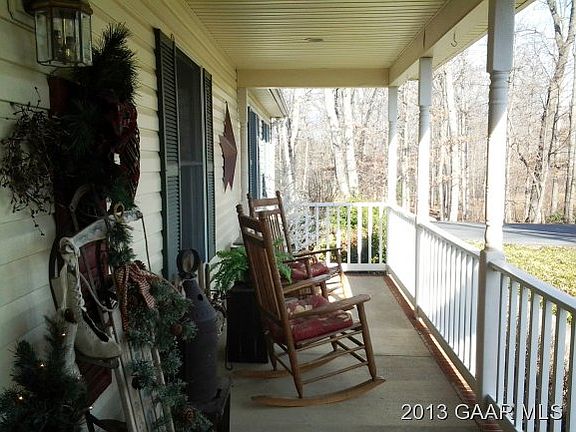 4th image of 335 Cranberry Dr