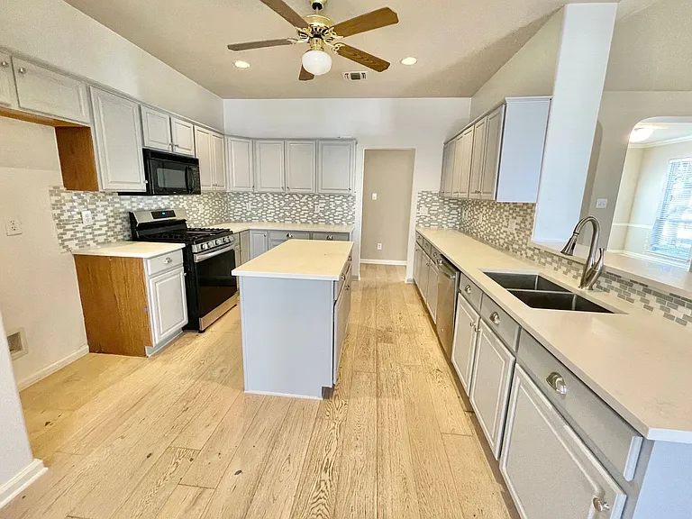707 Belmark Ct — Photo 8