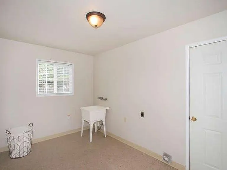 343 F St — Photo 15