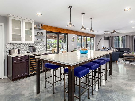 4th image of 2629 E Cinnabar Ave