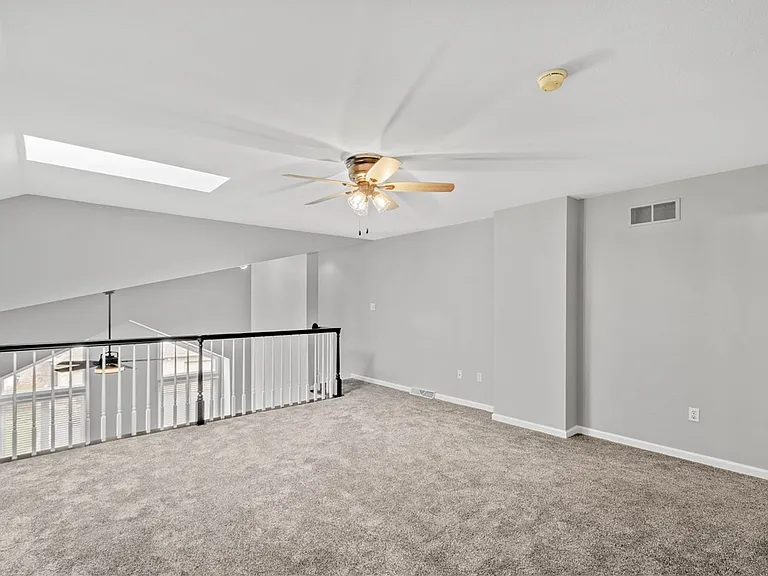 9704 Sundance Dr — Photo 23