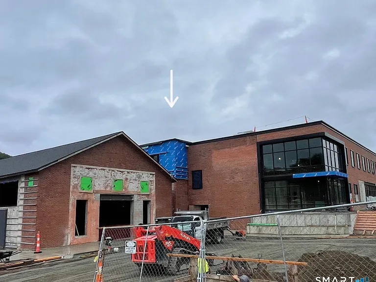 345 Main St #C-201 — Photo 1