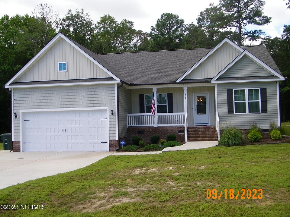 1st image of 302 Eagle Place