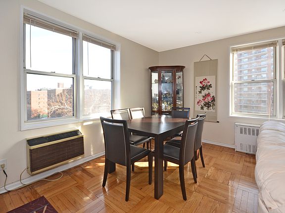 3rd image of 3901 Independence Ave APT 7A