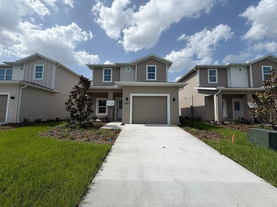5341 Vista Lago Dr