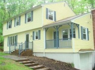 15 Castle Hill Rd, Pelham, NH 03076